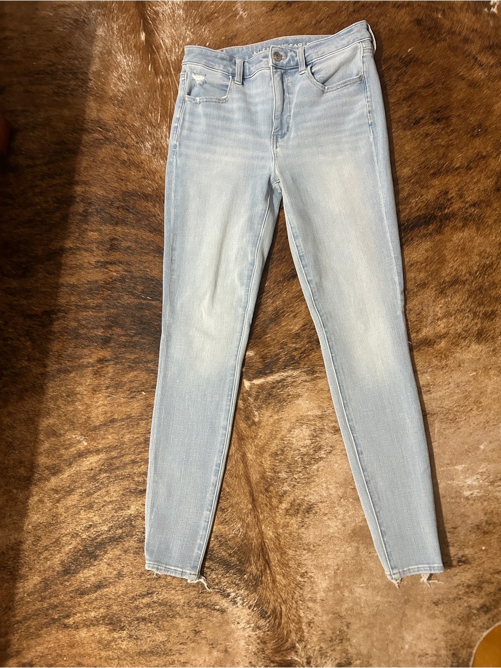 American Eagl Light Wash Skinny Jeans